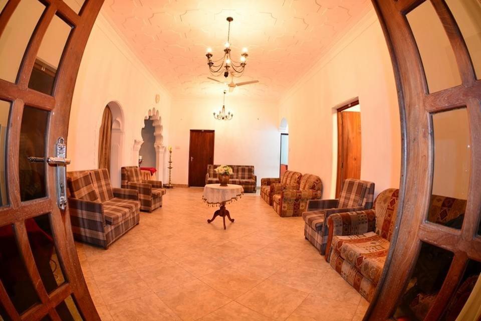 Suisse Villa Kandy Eksteriør billede