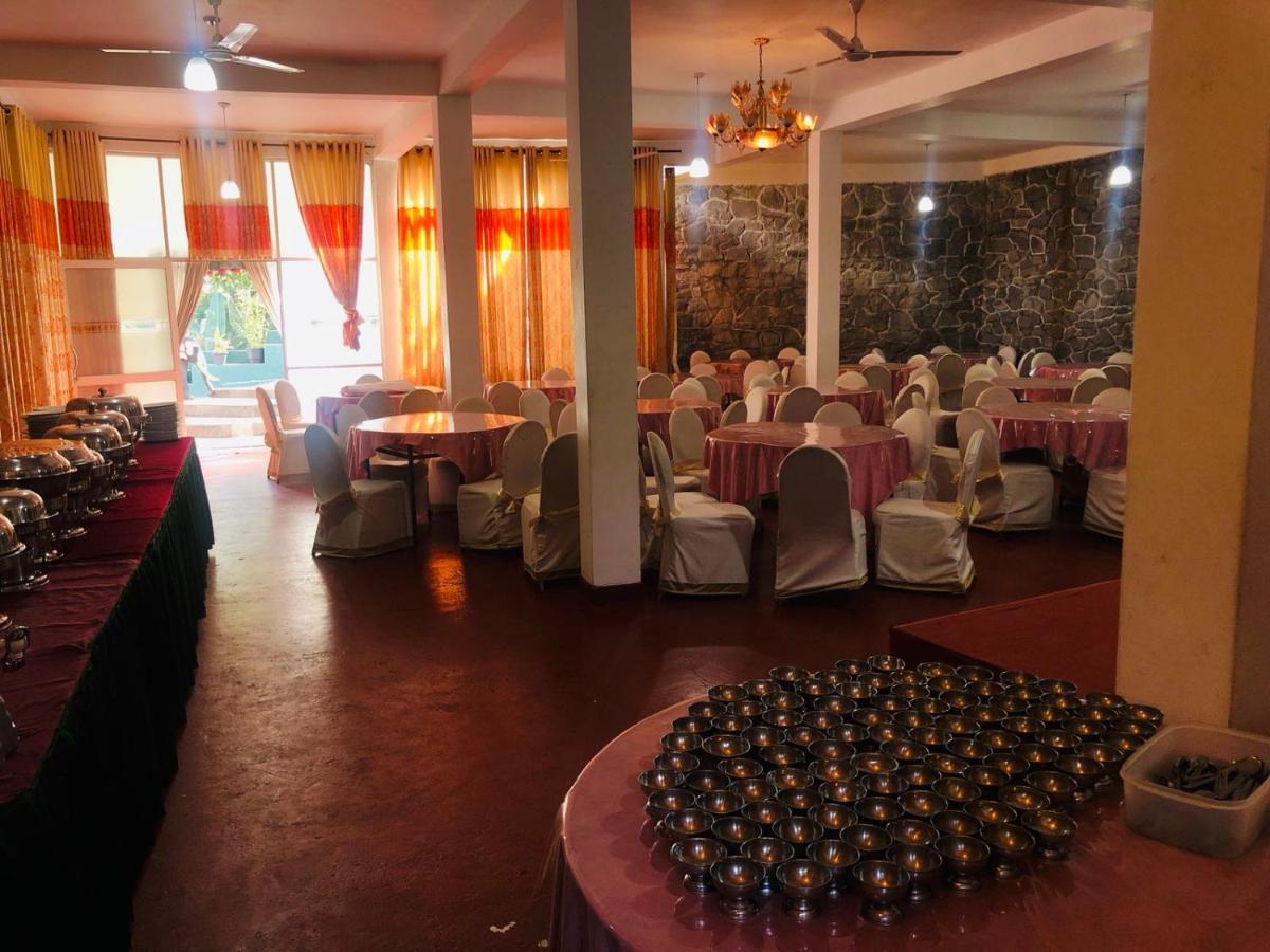 Suisse Villa Kandy Eksteriør billede