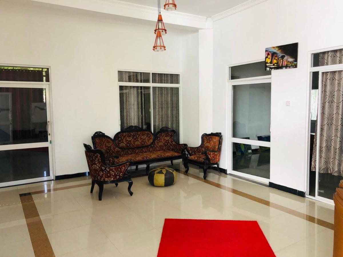 Suisse Villa Kandy Eksteriør billede