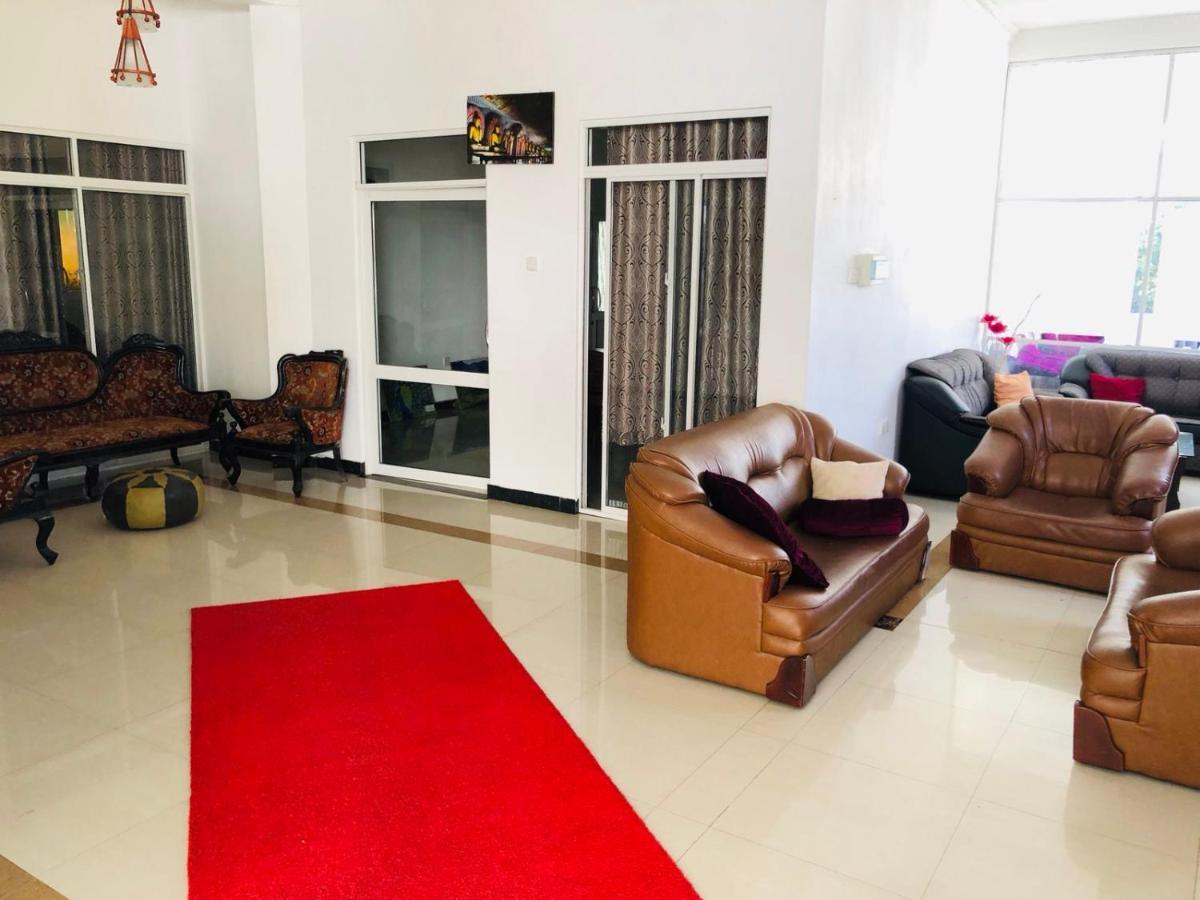 Suisse Villa Kandy Eksteriør billede
