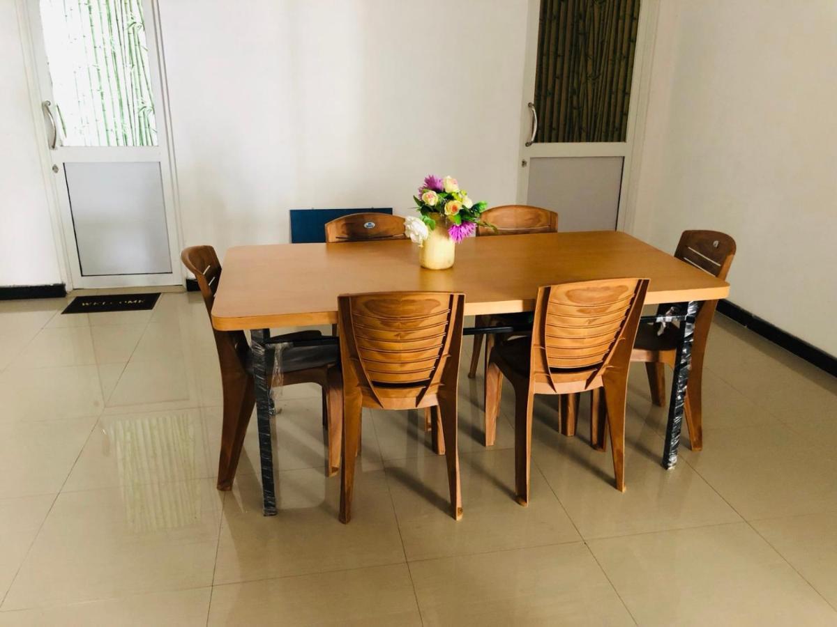 Suisse Villa Kandy Eksteriør billede